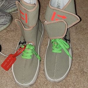 Off White Moto Wrap Scuba Runner Sneakers